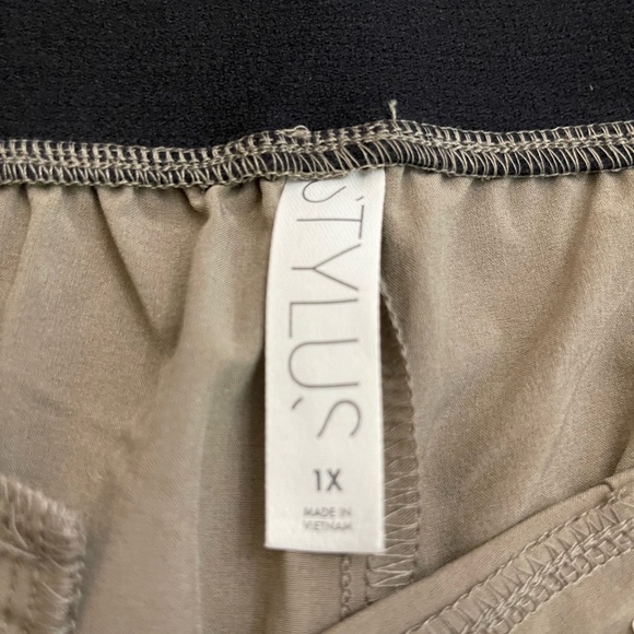 Stylus woman’s mid rise flat front pant 1x, side pockets, smoke grey, comfy - Picture 4 of 4